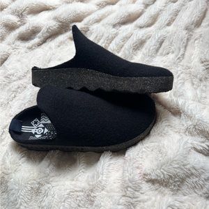Asportuguesas Women's Come Slip On